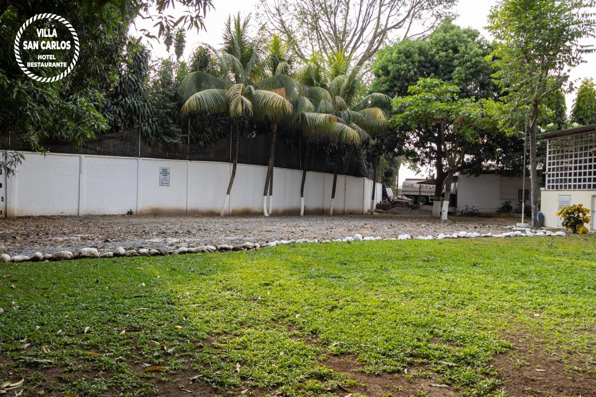 Villa San Carlos Retalhuleu Buitenkant foto